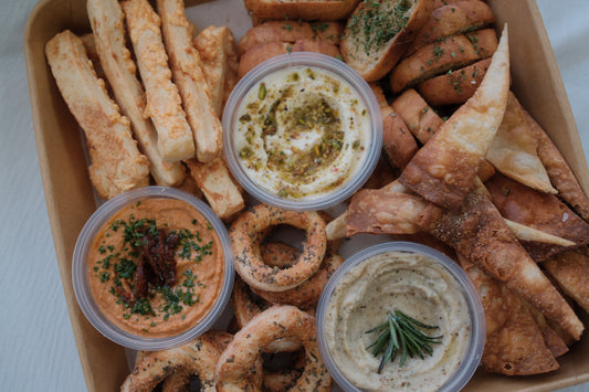Bread and Dip Box