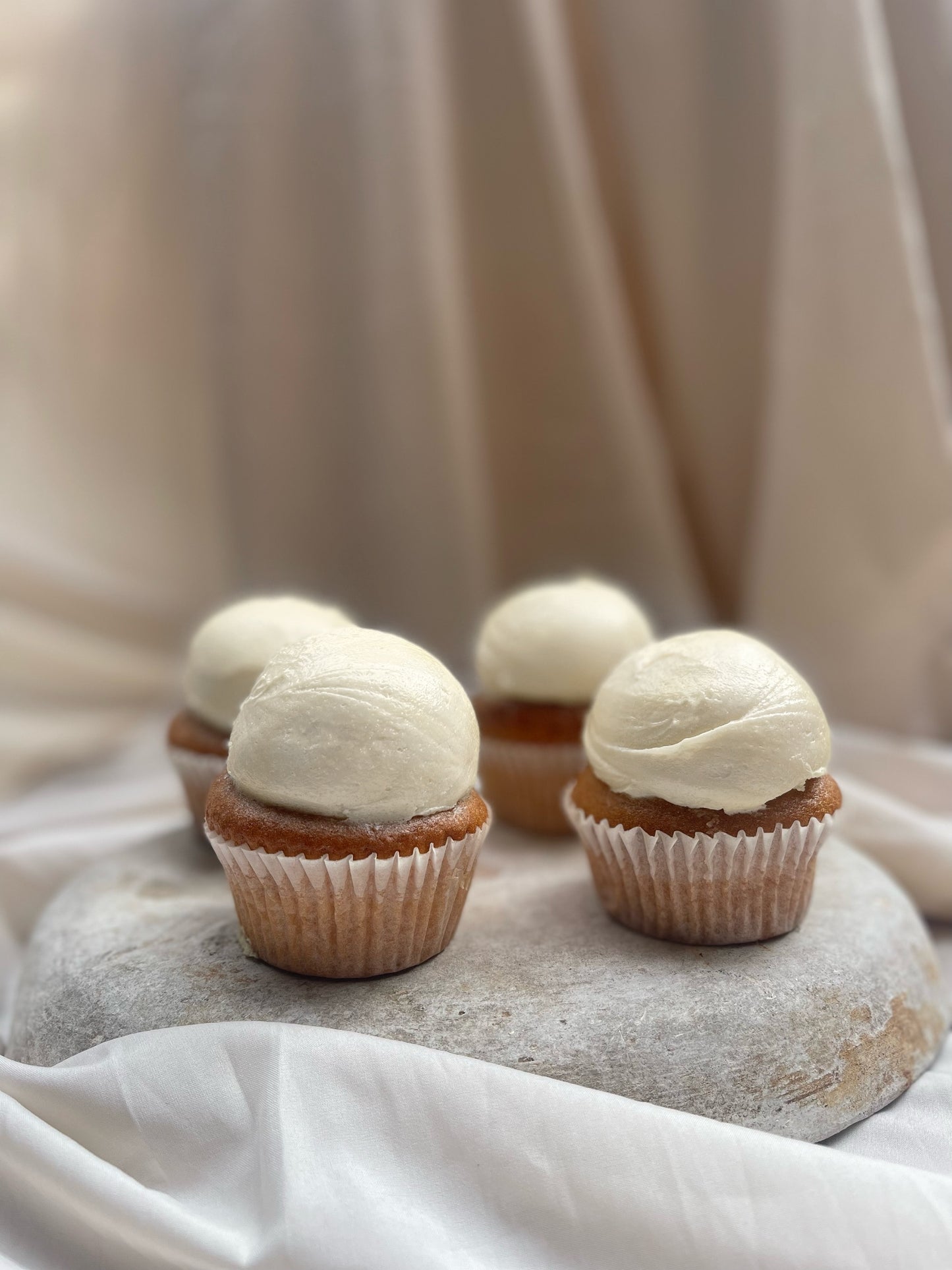 vanilla bean cupcakes