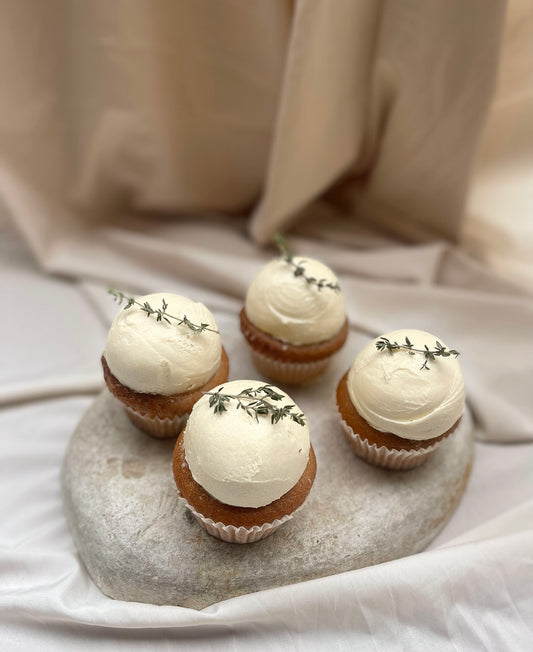 thyme & vanilla cupcakes